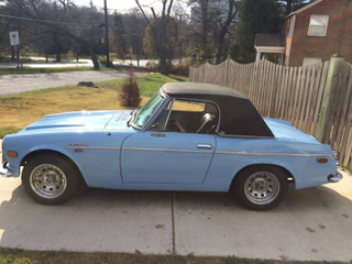 Illustration for article titled For $5,500, Would You Like To Find This 1970 Datsun 1600 Under Your Tree?